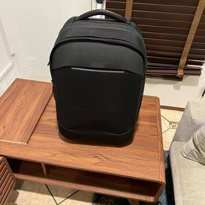 Nomatic navigator carry on 37L